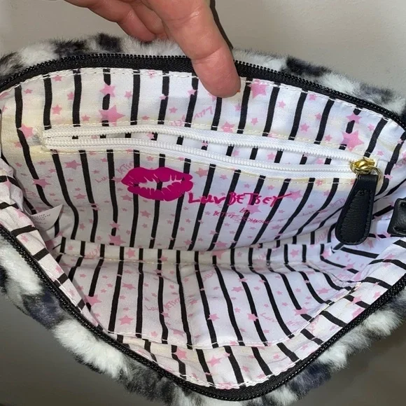 Betsey Johnson Faux Fur Leopard Print Crossbody Bag NWOT - price is firm - Picture 9 of 15